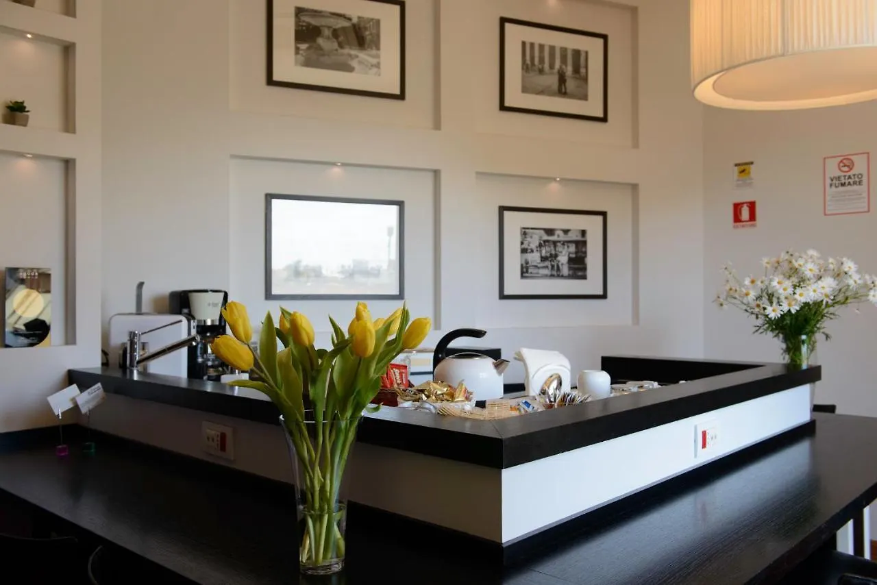 At Home Townhouse - Filiberto Rome Guest house