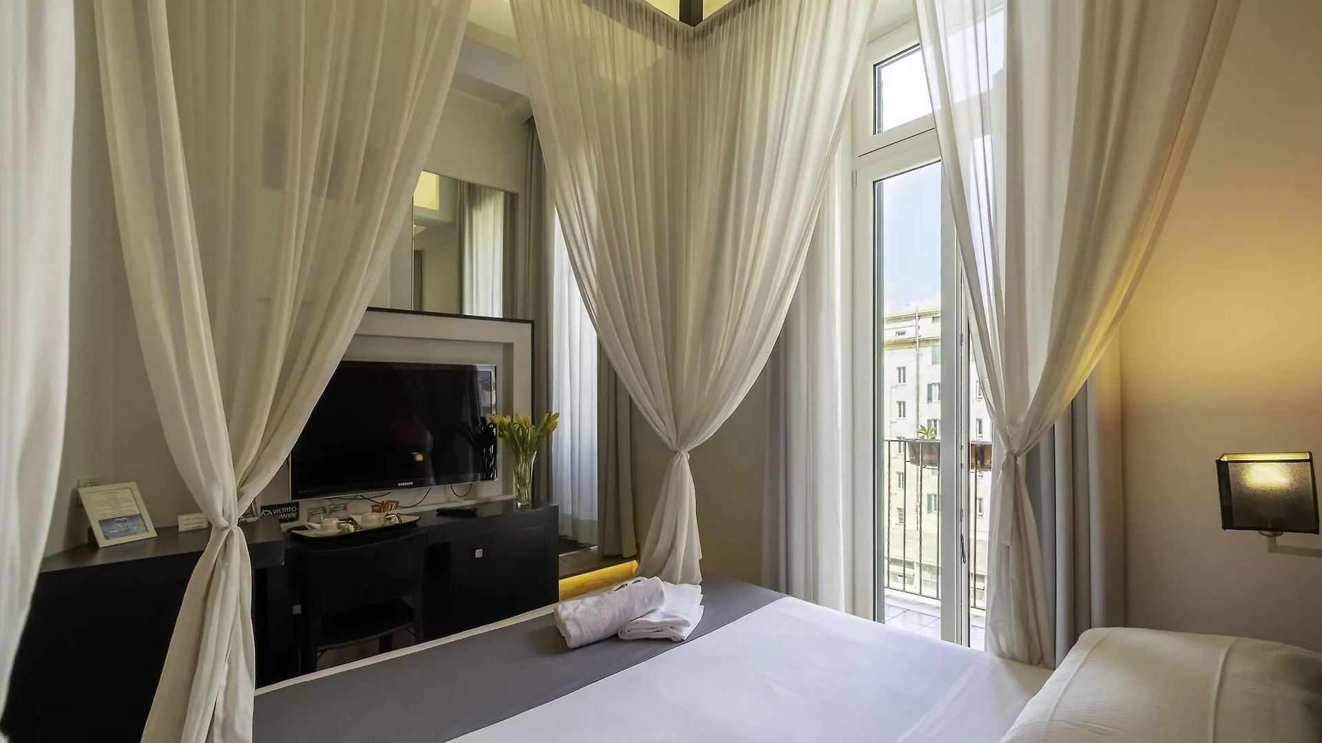 *** Guest house At Home Townhouse - Filiberto Rome Italy
