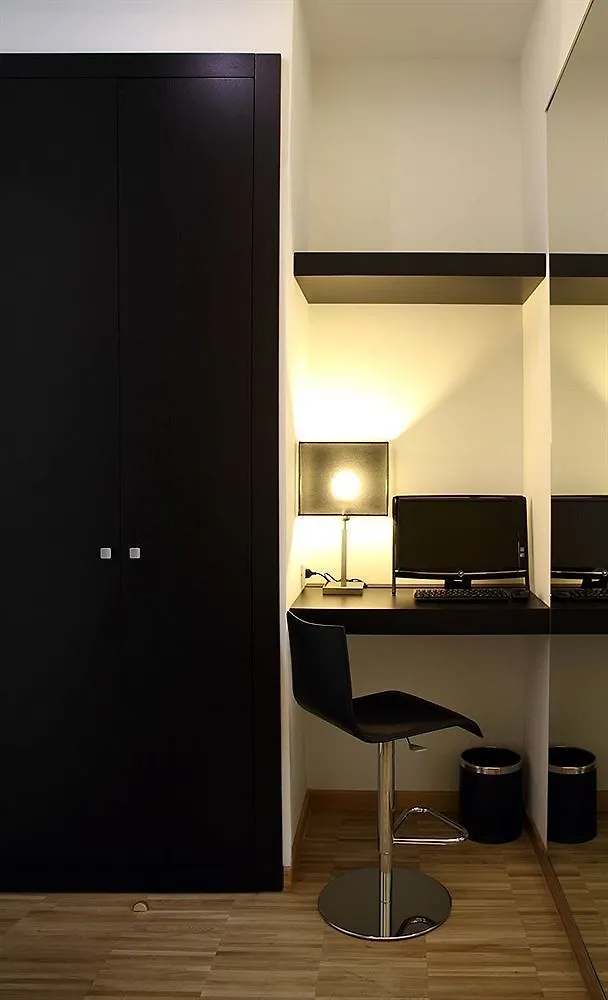 *** Guest house At Home Townhouse - Filiberto Rome Italy